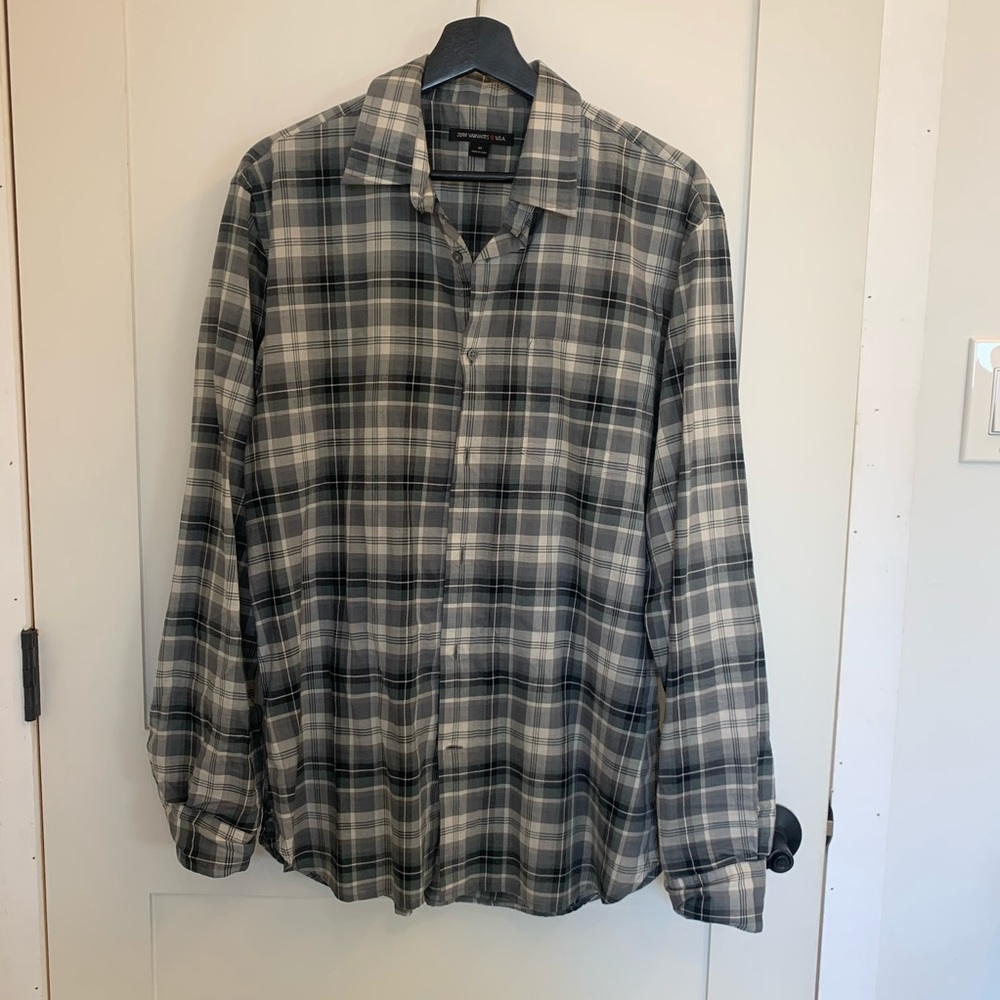 🎉 FINAL MARKDOWN 🎉 john varvatos men's plaid shirt - M